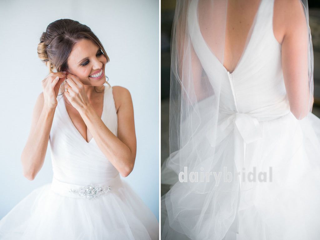 Charming V-Neck Wedding Dress, A-Line Sexy V-Back Floor-Length Wedding Dress, D645